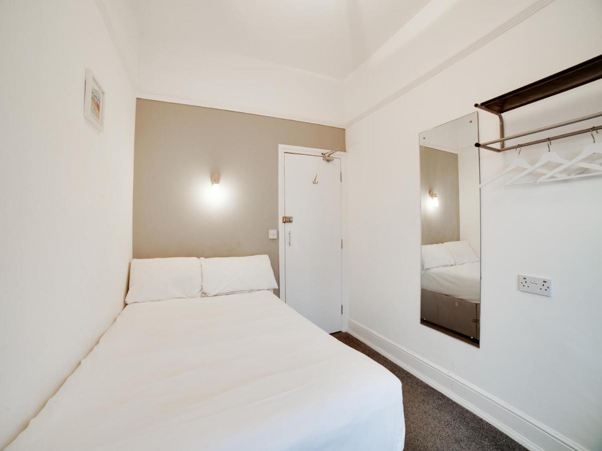 Hotel Sea Breeze Clacton-on-Sea Esterno foto